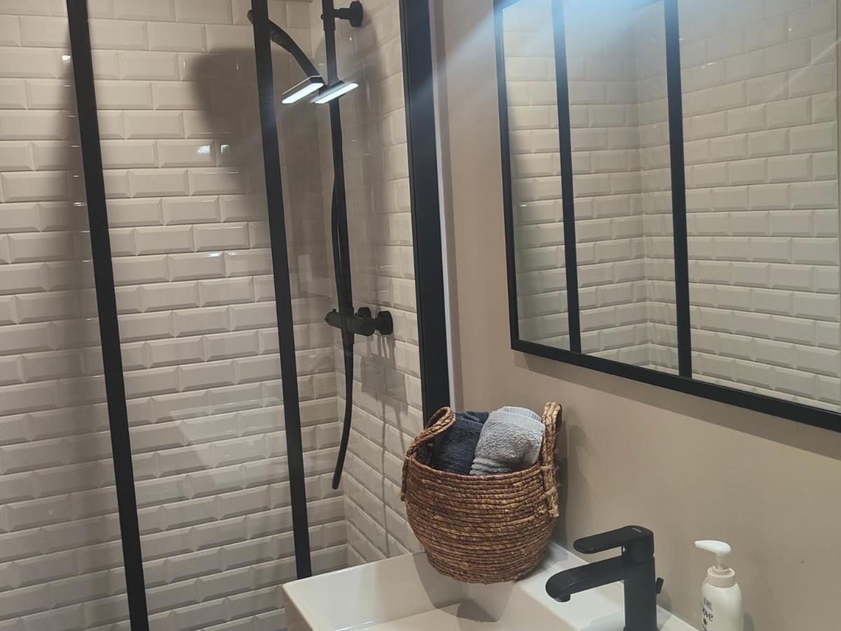 Appart Halo Et Duplex Les Filles Dinan Ngoại thất bức ảnh